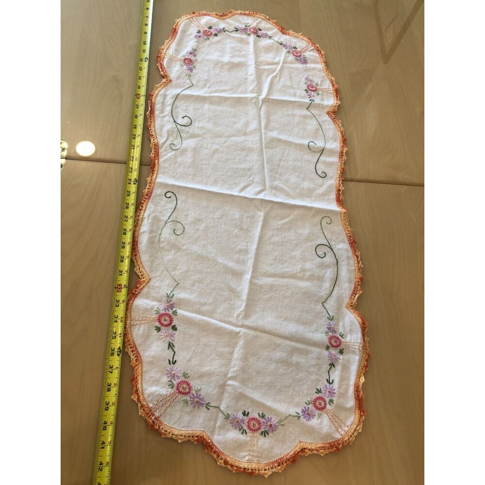 LOT of 6 Hand Embroidered Table Runners